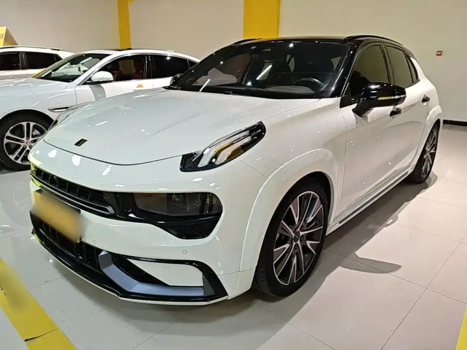 Lynk & Co 02 Hatchback 2.0TD Pro 2022