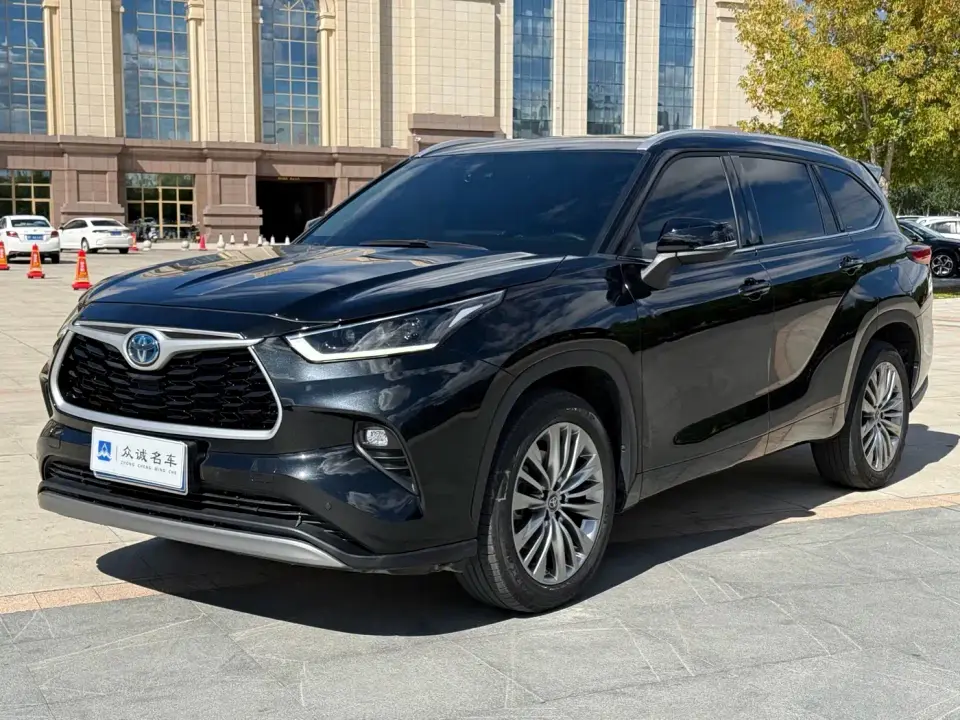 Toyota Highlander Model Dual Engine 2.5L 4WD Premium Edition 7-Seater 2022