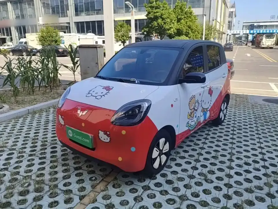 Wuling Motors Hongguang MINIEV 4-Door Advanced 2025