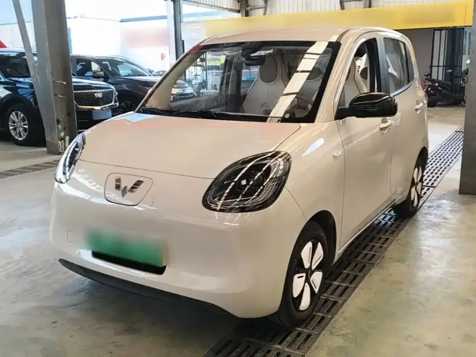 Wuling Motors Hongguang MINIEV 4-Door Advanced 2025