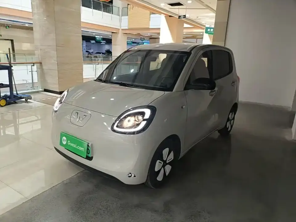 Wuling Motors Hongguang MINIEV 4-Door Advanced 2025