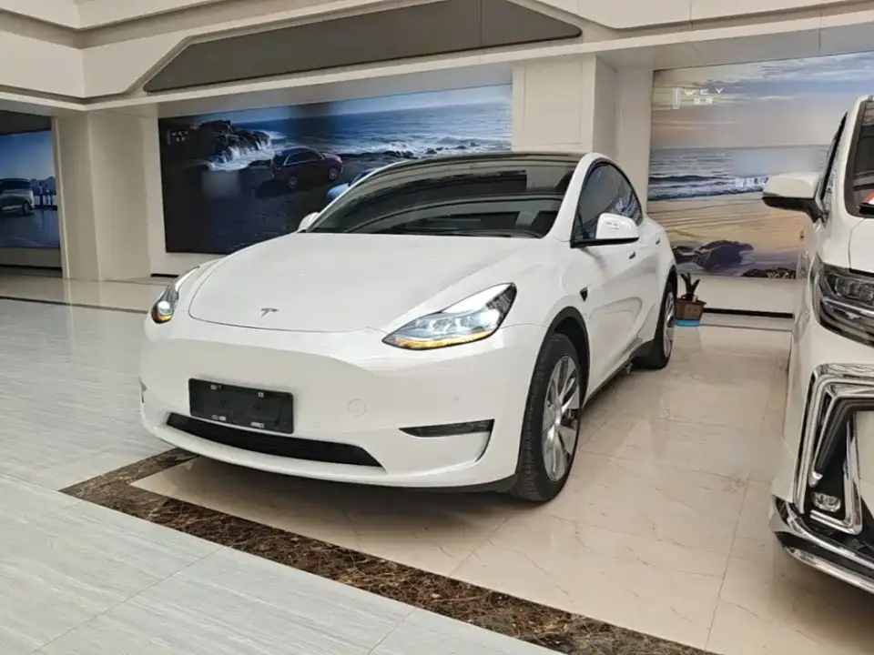 Tesla Model Y Facelift Long Range All-Wheel Drive Version 2023