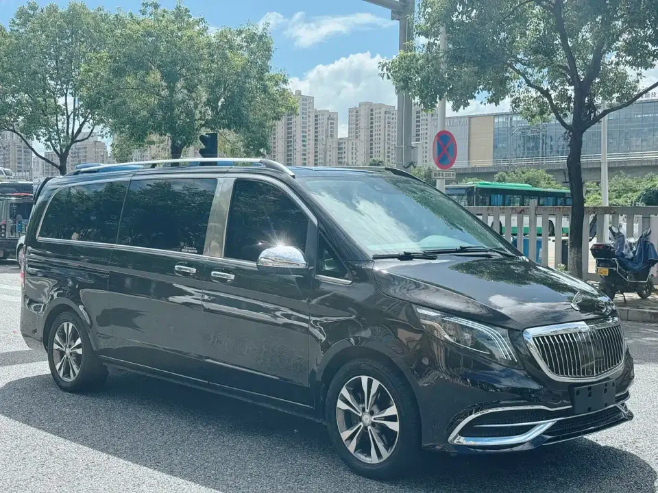Mercedes-Benz Vito 2.0T Business Edition 7-seater 2022