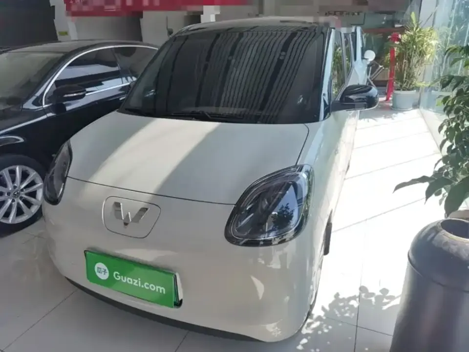 Wuling Motors Hongguang MINIEV 4-Door Advanced 2025