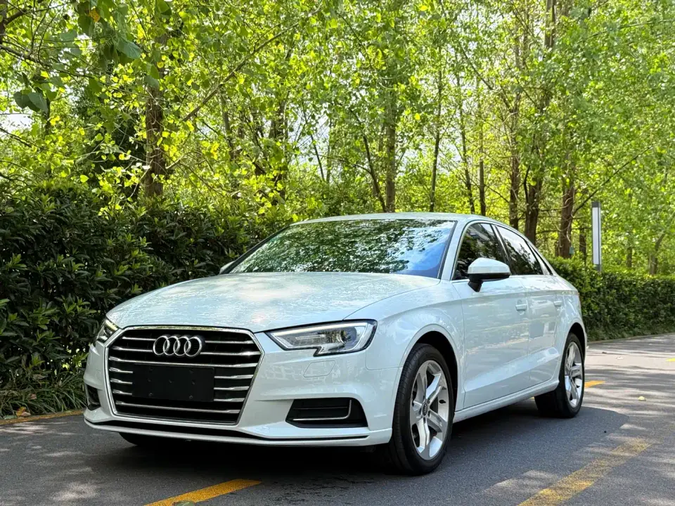Audi A3 Limousine 35 TFSI Progressive China VI 2019