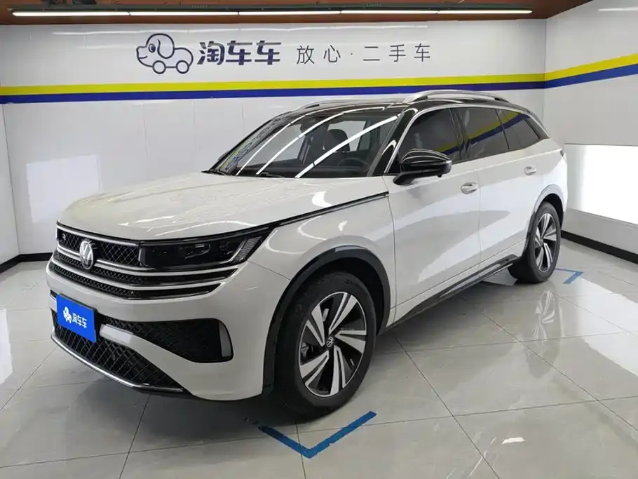 Volkswagen Talagon 380TSI 4WD R-Line Touring Edition 2023