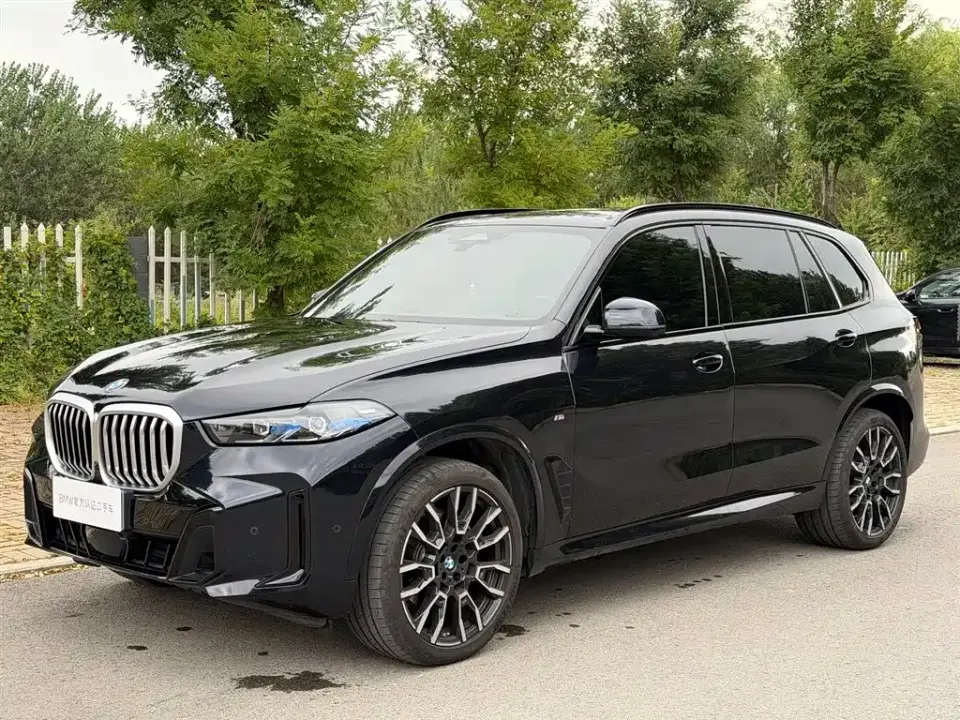 BMW X5 Model xDrive 40Li Exclusive M Sport Blackout Package 2026