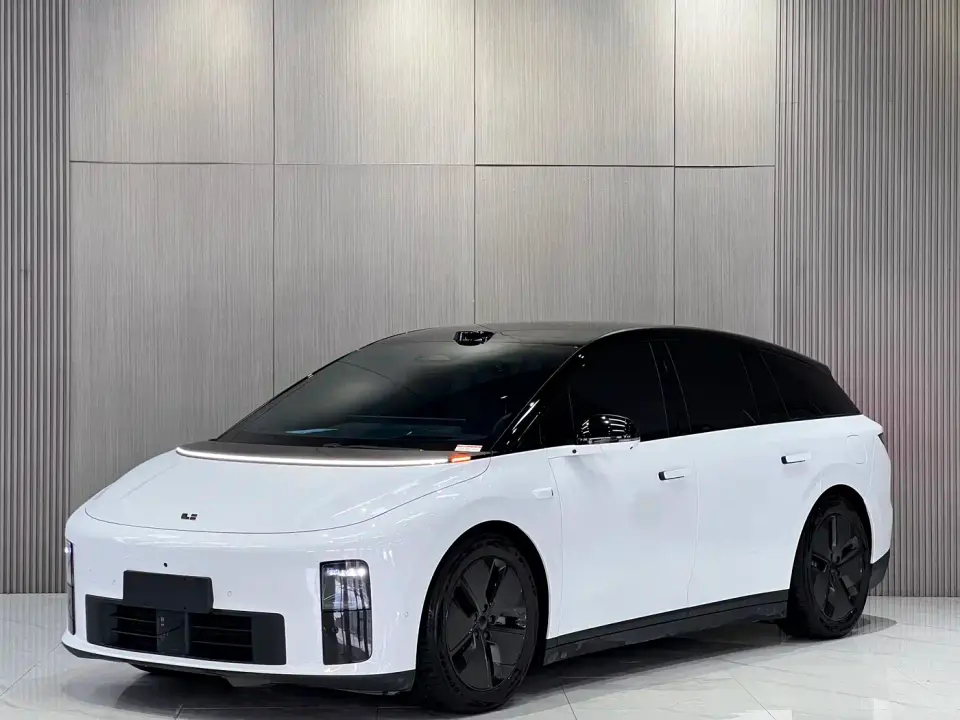 Li Auto i6 2WD Base Model 2026