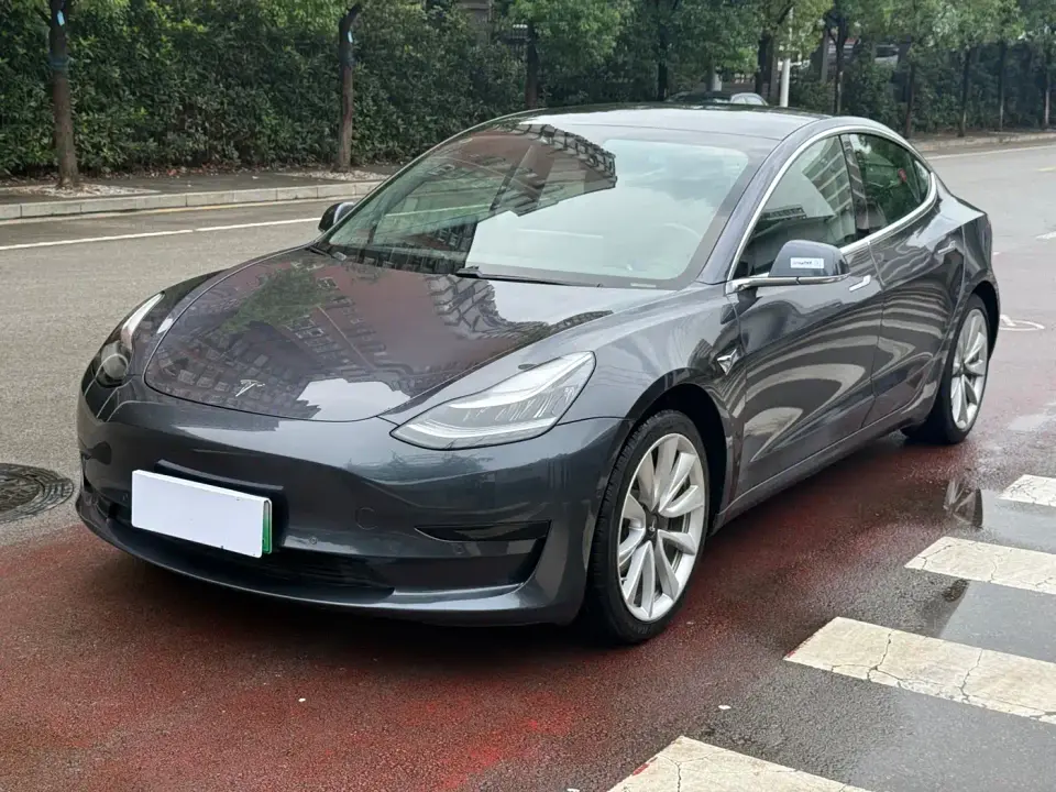 Tesla Model 3 Standard Range Rear-Wheel Drive Upgrade 2020