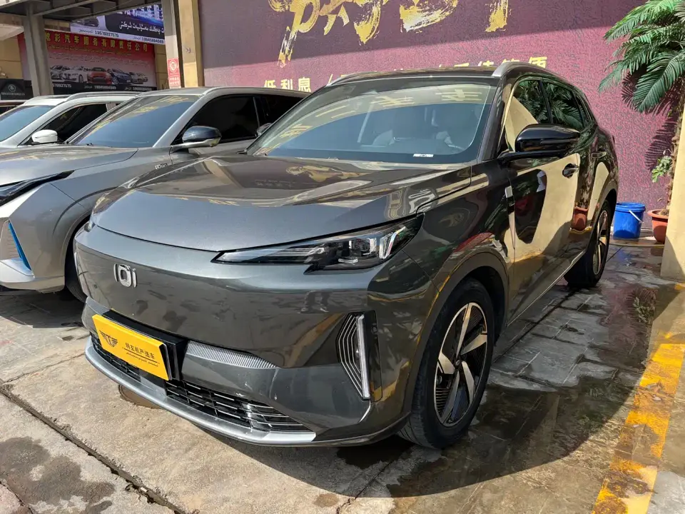 Changan Qiyuan Q05 Deluxe Edition 125 Pilot CALB 2024