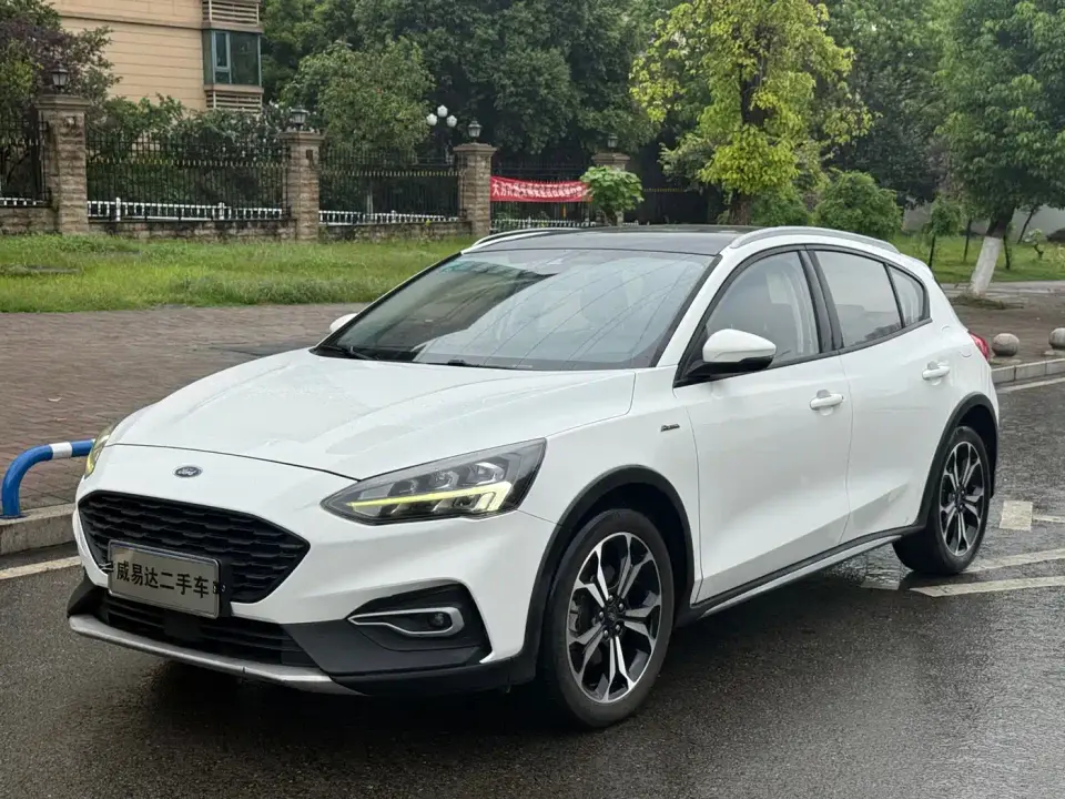 Ford Focus Active EcoBoost 180 Auto Sporty Edition 2020