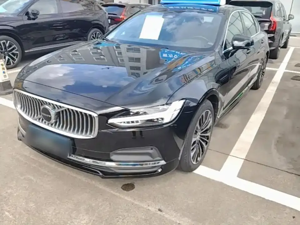 Volvo S90 B5 Zhiyi Luxury Edition 2024
