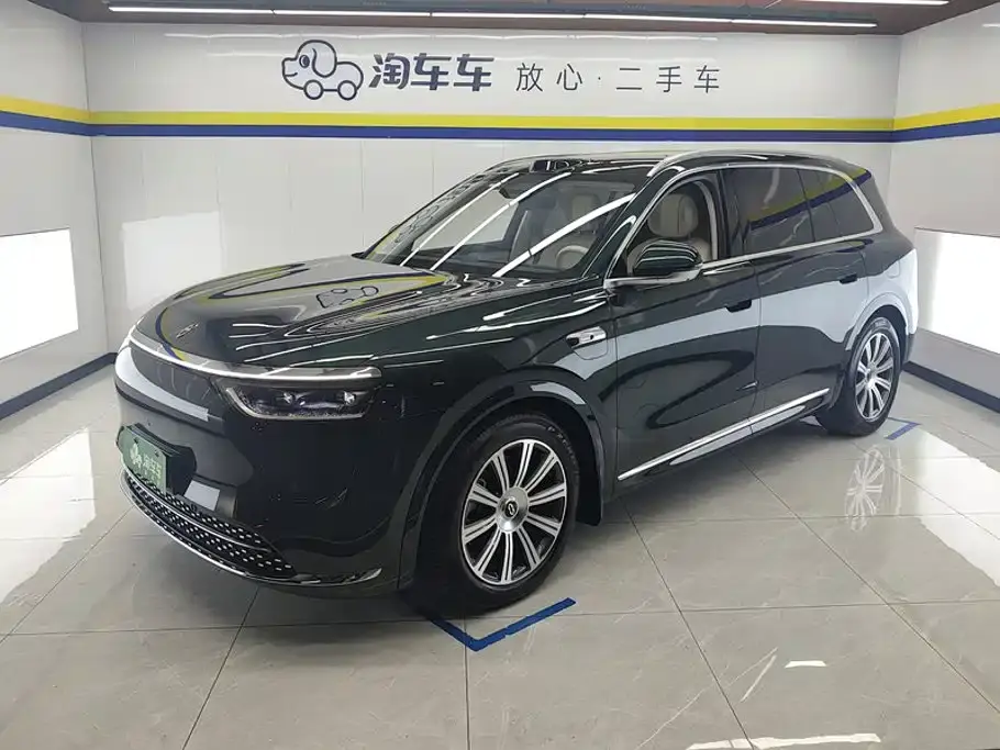 AITO Wenjie AITO M8 Extended Range Max 37kWh 5-Seater 2025