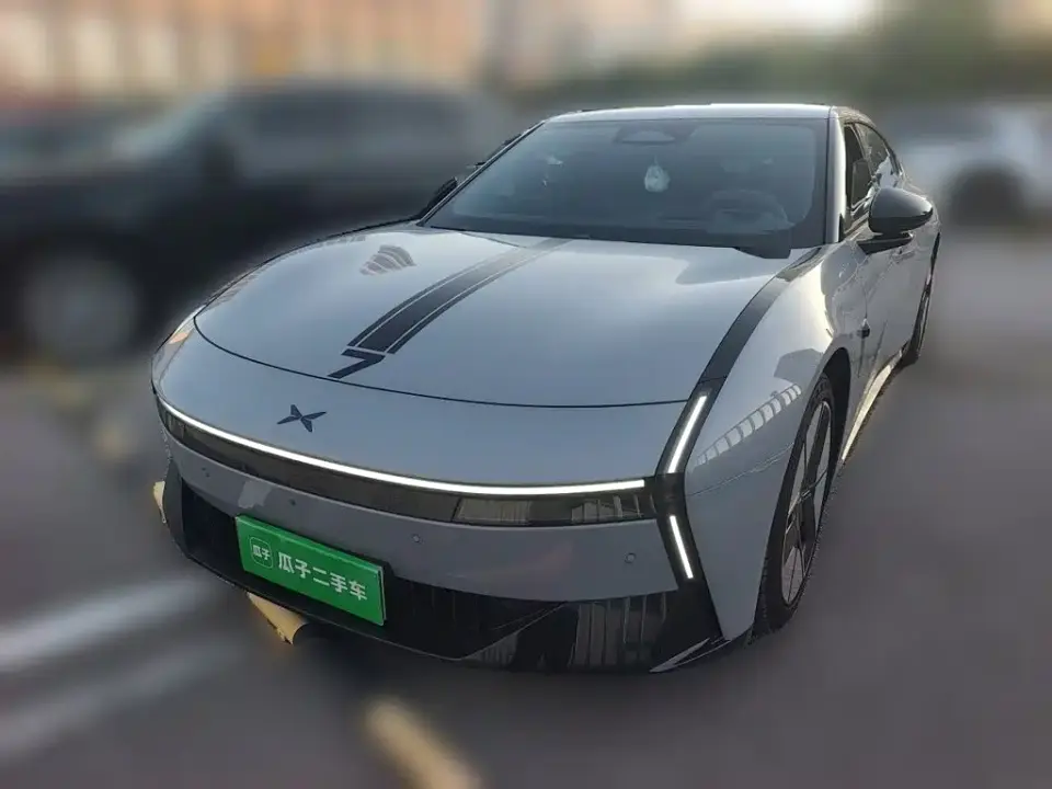 XPeng P7 702km Long Range Edition 2025