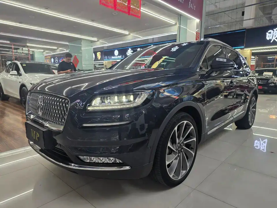 Lincoln Nautilus 2.7T AWD Prestige Edition 2021