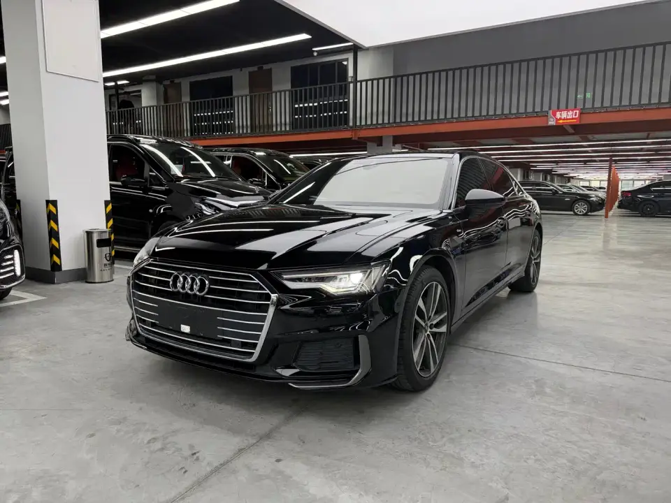 Audi A6L 40 TFSI Luxury Dynamic 2022