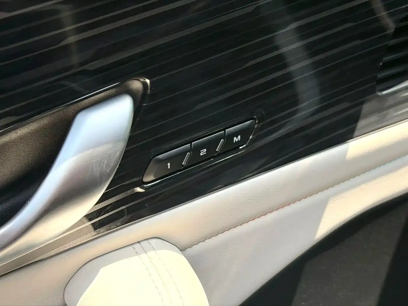 Geely Xingyue L 2.0TD DCT EVO FWD Flagship 2021 — фото 10