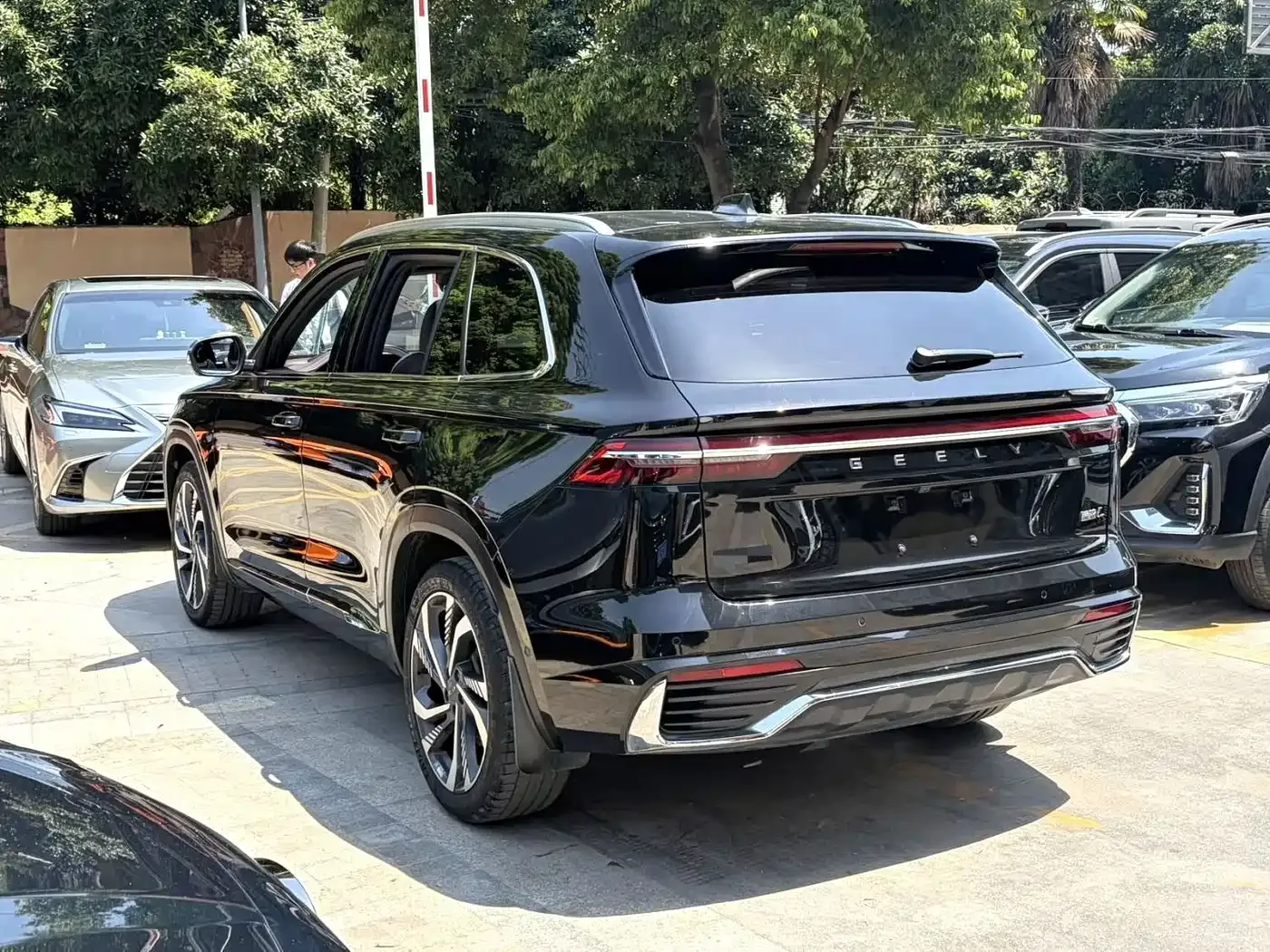 Geely Xingyue L 2.0TD DCT EVO FWD Flagship 2021 — фото 17