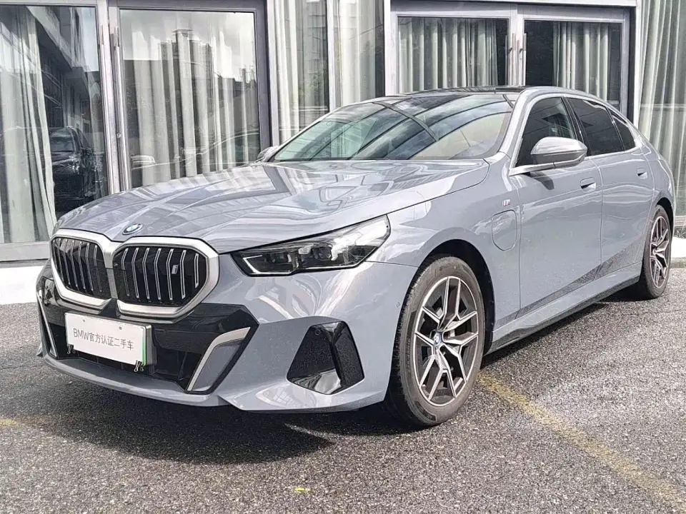 BMW i5 eDrive 35L Premium Model M Sport Package 2024