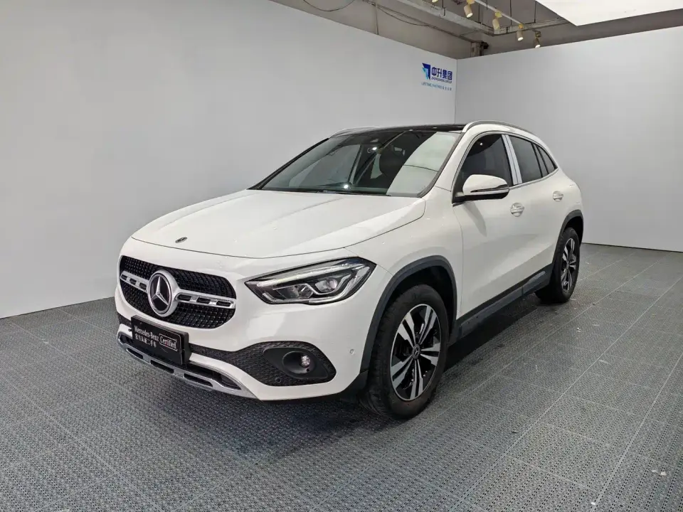 Mercedes-Benz GLA-Class Model GLA 200 2022