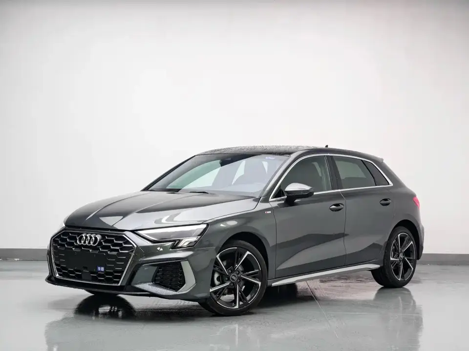 Audi A3 Model Sportback 35 TFSI Fashion Sport 2024
