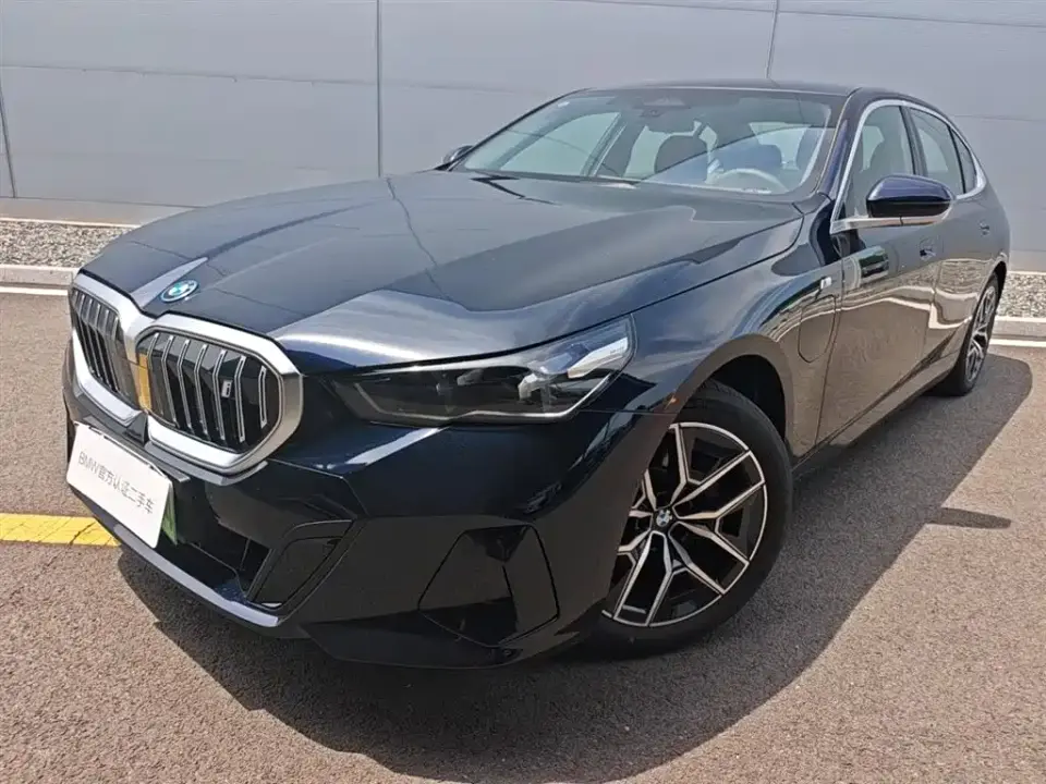 BMW i5 eDrive 35L M Sport Package 2025