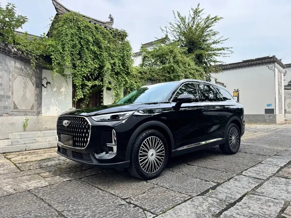 Chery Tiggo 8L Model 2.0T 2WD Luxury 5-Seater 2024