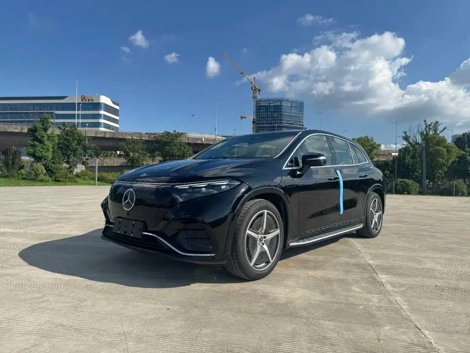 Mercedes-Benz EQS SUV Model 500 4MATIC 2026