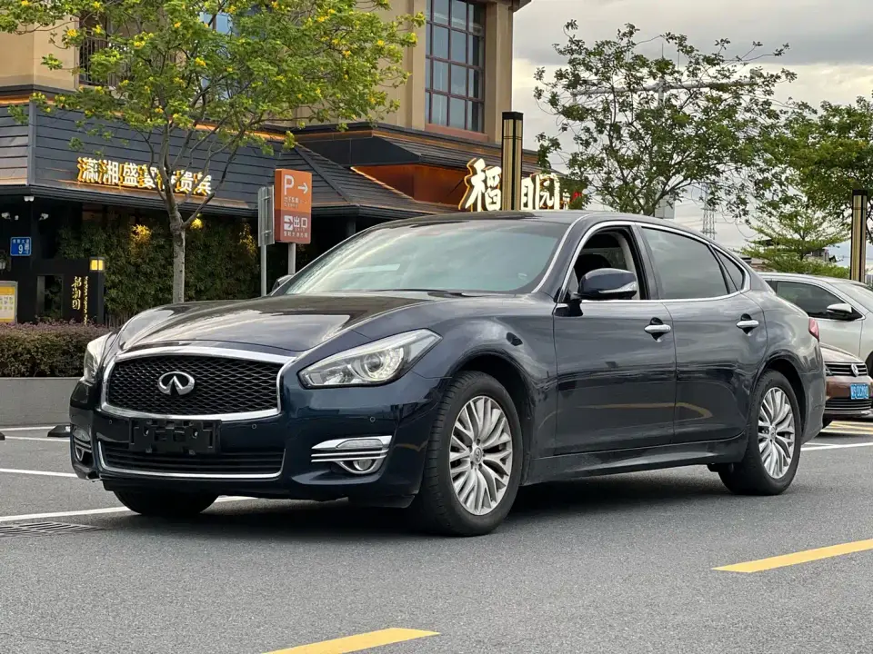 Infiniti Q70 Q70L 2.0T Enjoyment Edition 2019