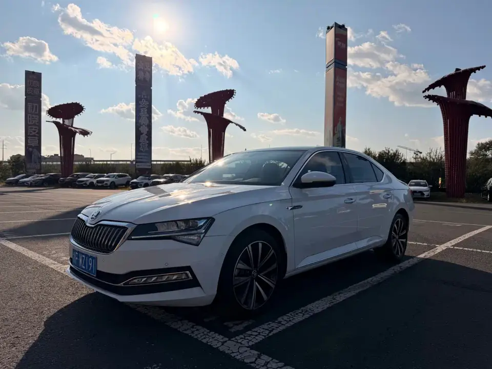 Skoda Superb TSI280 DSG Premium Edition 2023
