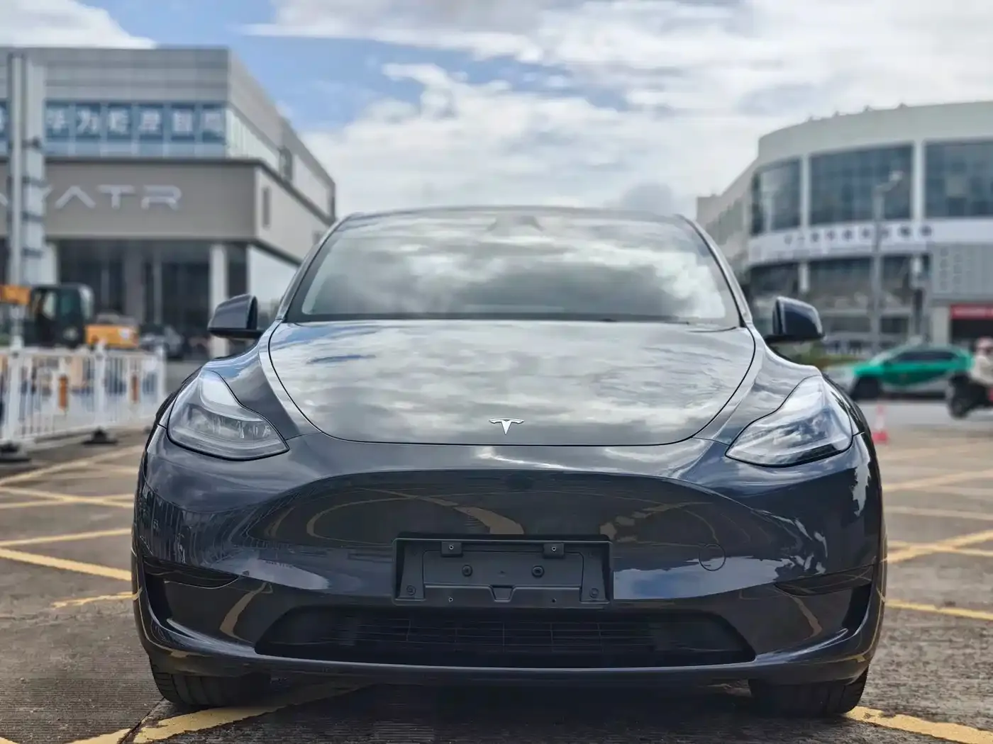 Tesla Model Y Rear-Wheel Drive Version 2024 — фото 2