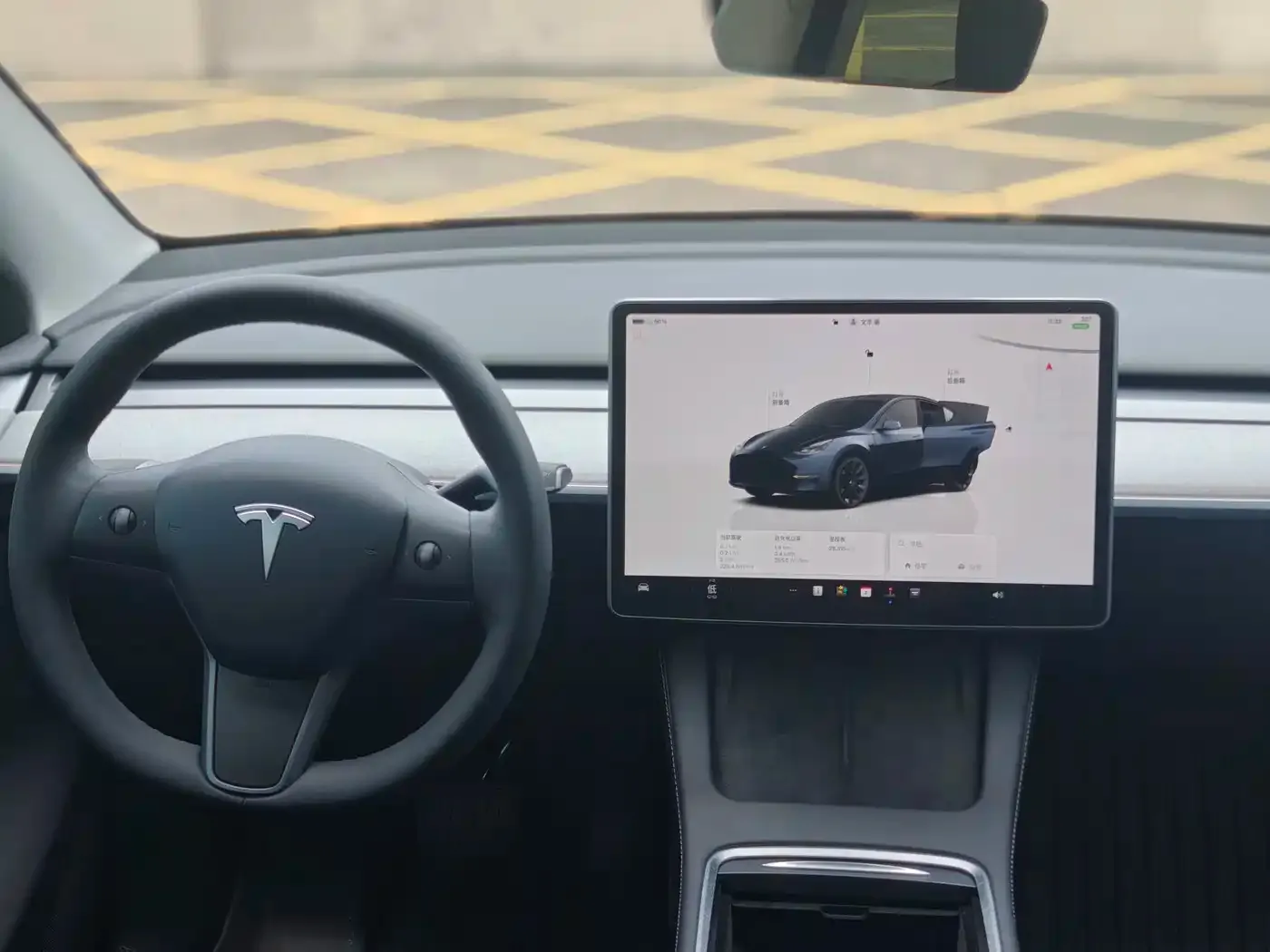 Tesla Model Y Rear-Wheel Drive Version 2024 — фото 6