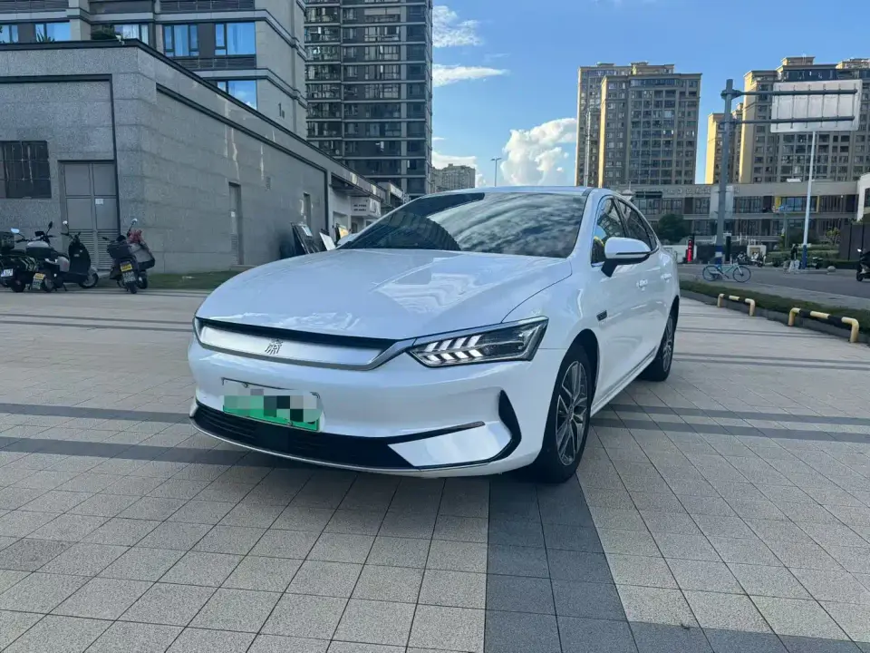 BYD Qin PLUS EV 500KM Luxury Model 2023
