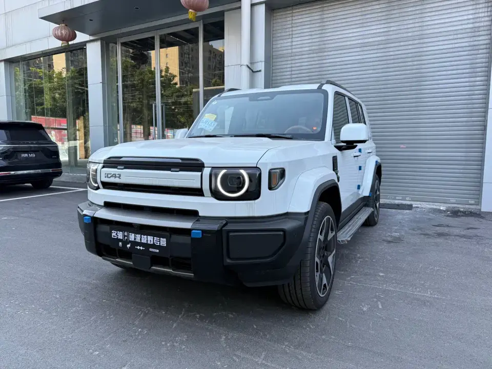 iCar V27 200KM AWD Falcon 500 2026