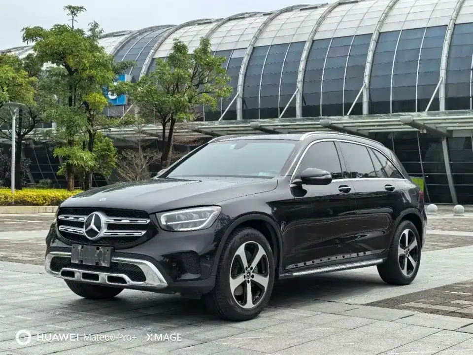 Mercedes-Benz GLC-Class Model GLC 300 L 4MATIC Dynamic Edition 2022