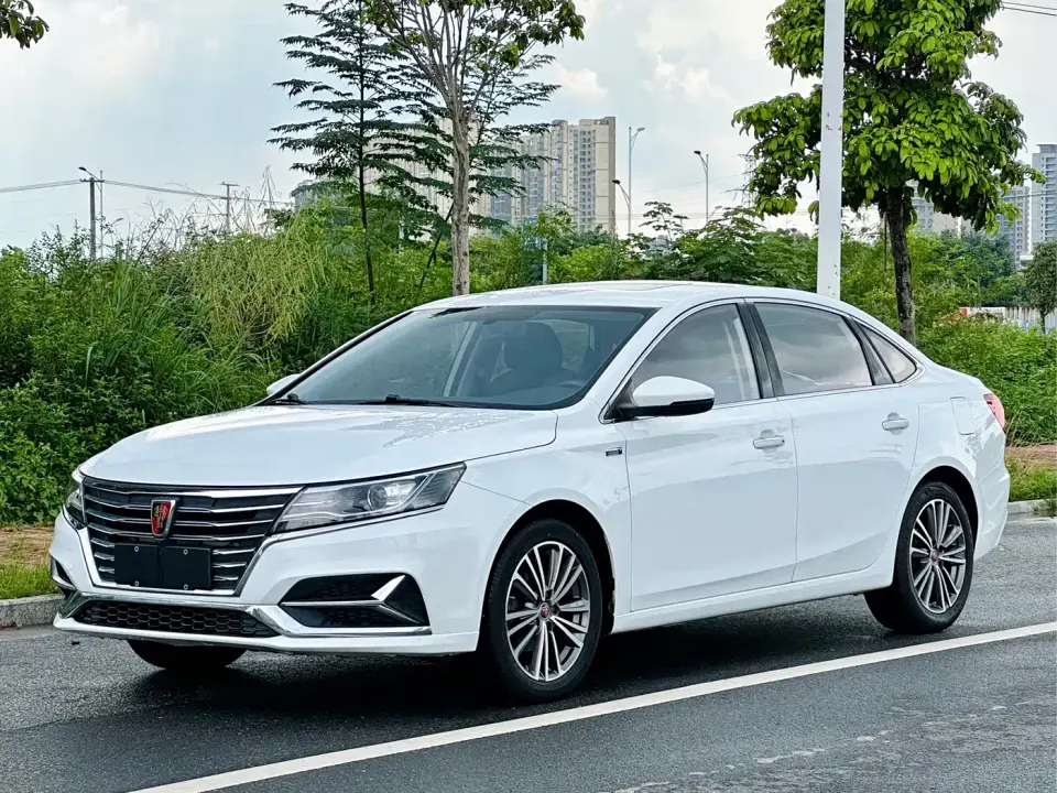 Roewe i6 PLUS 1.6L CVT 4G Connected Glory Holographic Edition 2021