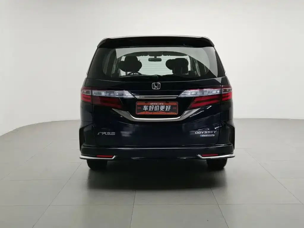 Honda Odyssey 2.0L Sharp Comfort Edition 2021 — фото 4