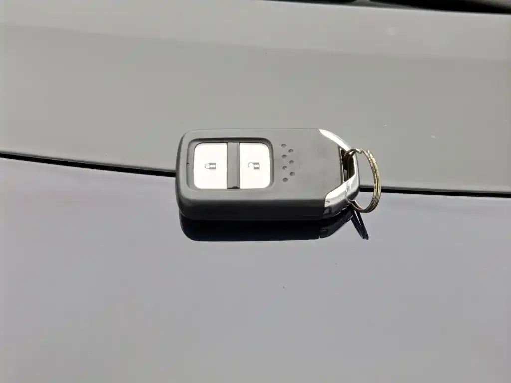 Honda Odyssey 2.0L Sharp Comfort Edition 2021 — фото 19