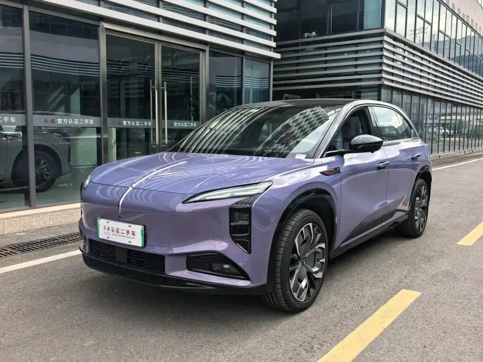 Hongqi Tian Gong 08 680 Ultra AWD 2025