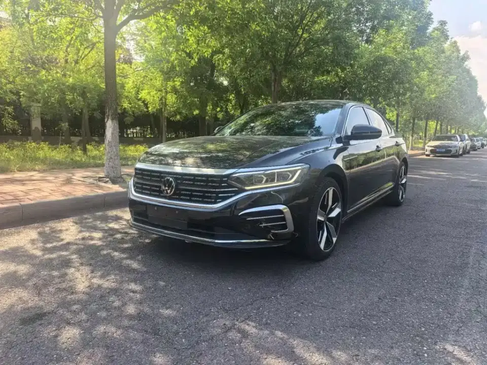 Volkswagen Passat Facelift 380TSI Flagship Edition 2023