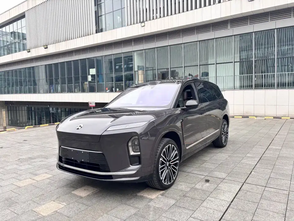 NIO ES8 Base Model 2025