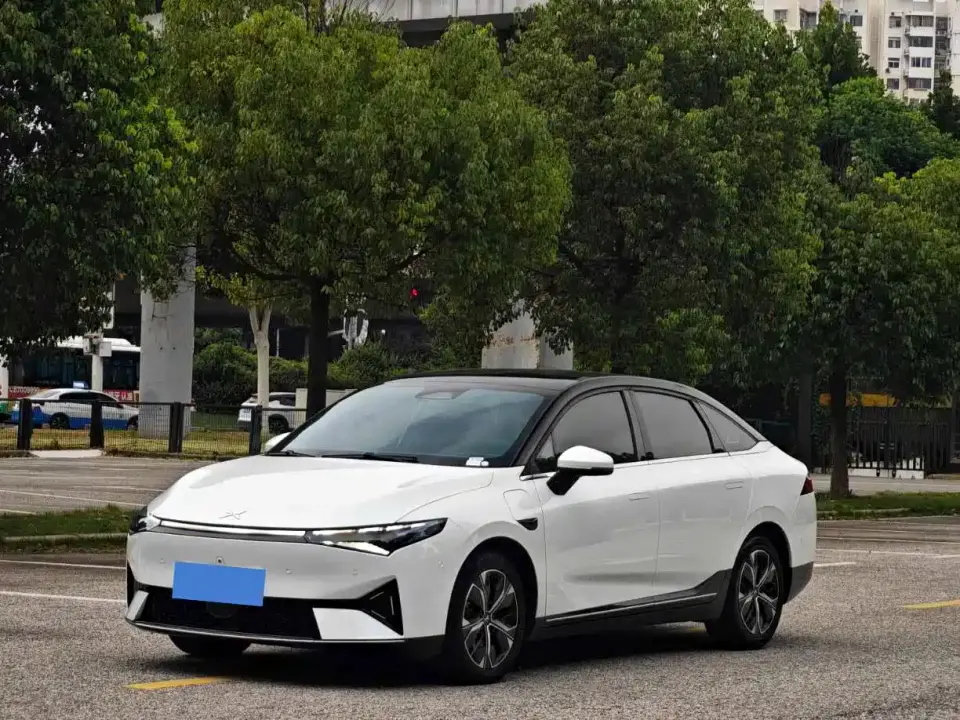 XPeng P5 Model 550E 2023
