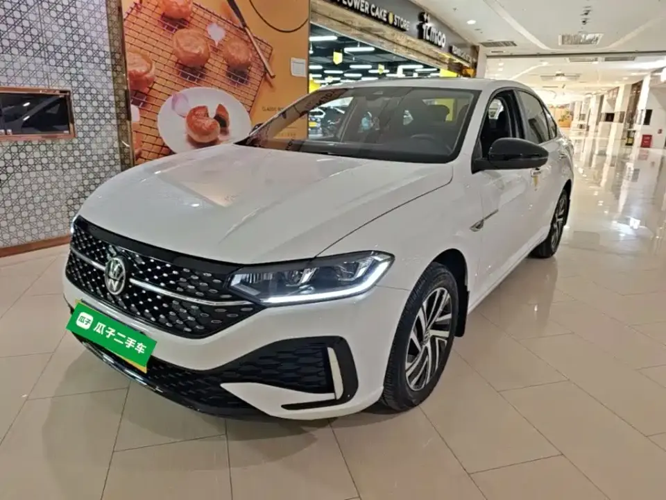 Volkswagen Lavida Model 300TSI DSG Starlight Full Comfort Edition 2025