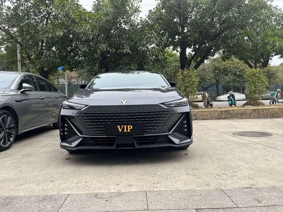 Changan UNI-V 1.5T Premium Model 2022