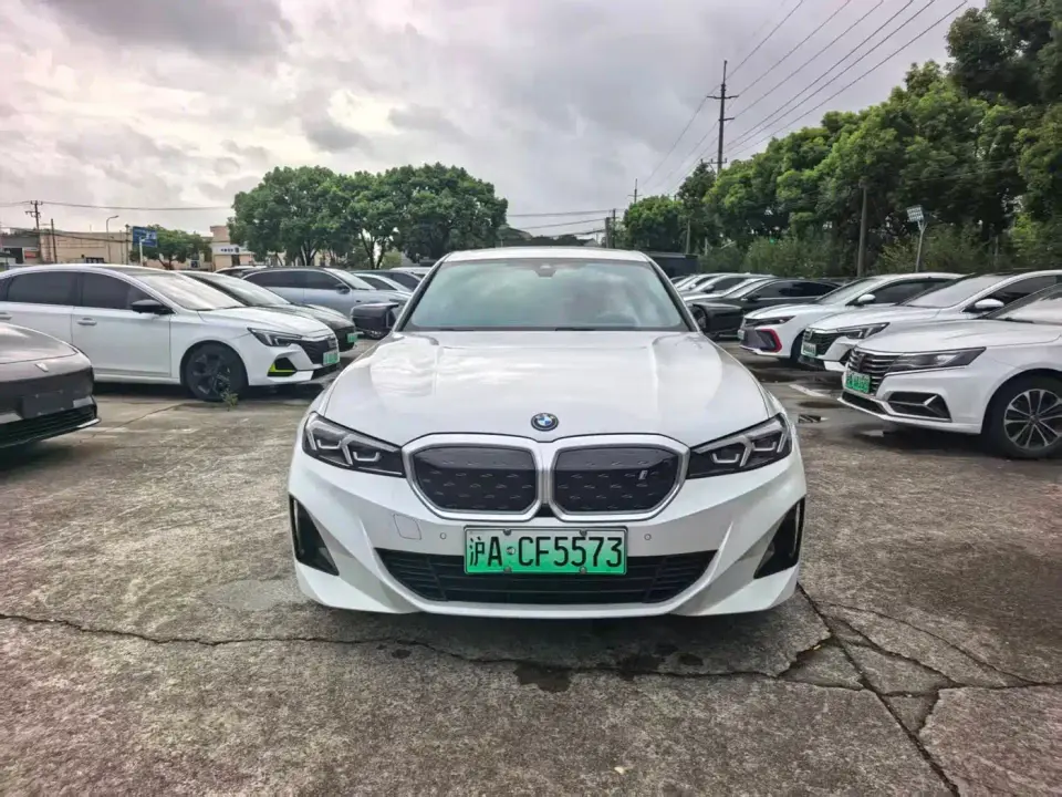 BMW i3 eDrive 35 L 2023