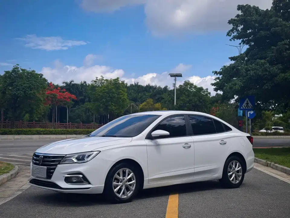 Roewe i5 1.5L Automatic 4G Connected Premium Edition 2021