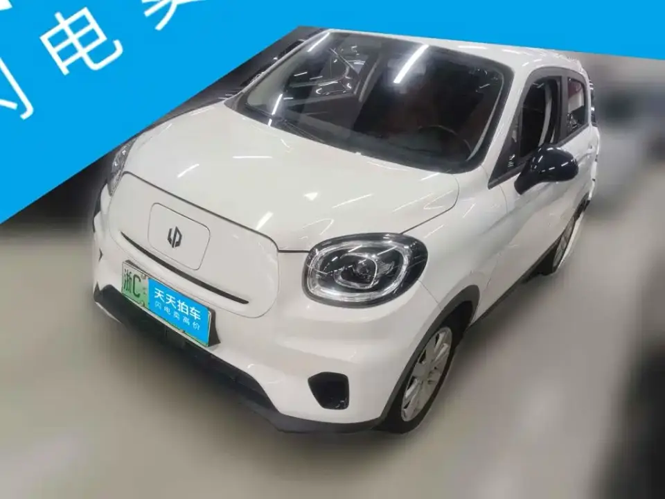 Leapmotor T03 Colored Glass Edition 2022