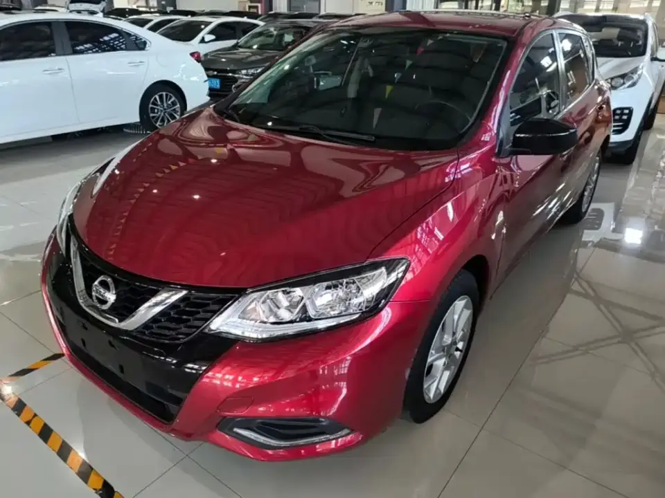 Nissan Tiida 1.6L CVT Cool Edition 2022