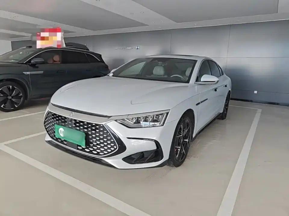 BYD Han DM-i Glory Edition 200KM Flagship 2024