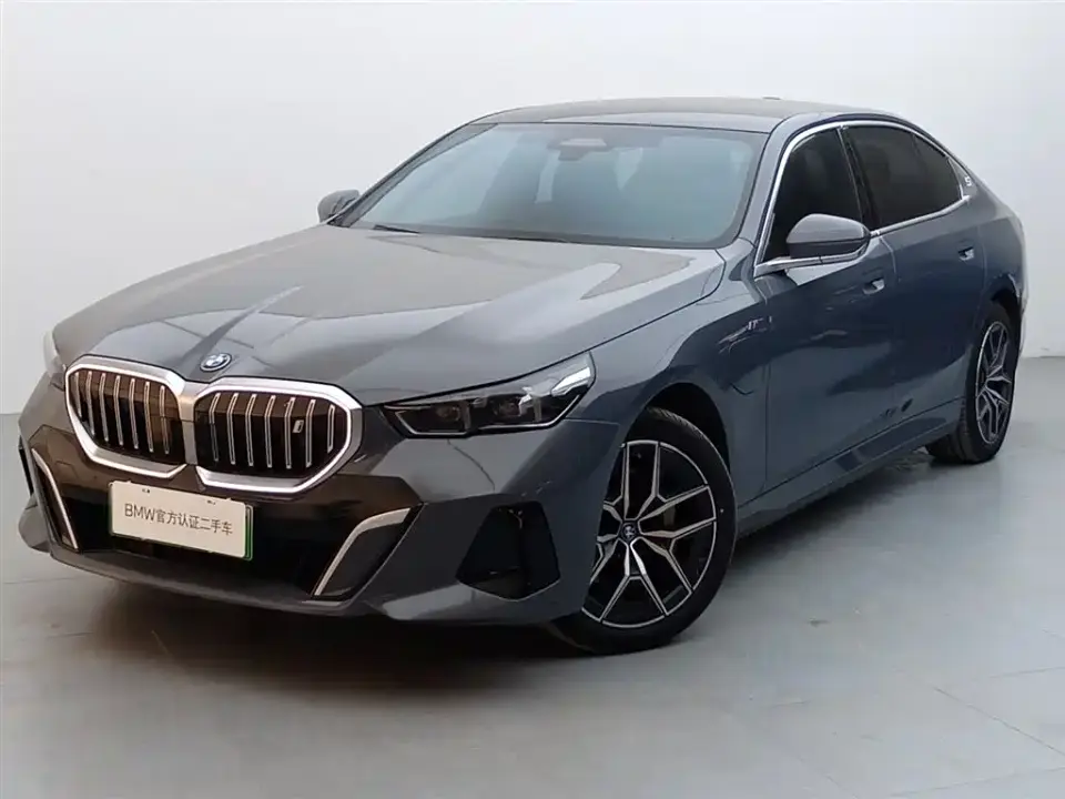 BMW i5 eDrive 35L Premium Model M Sport Package 2024